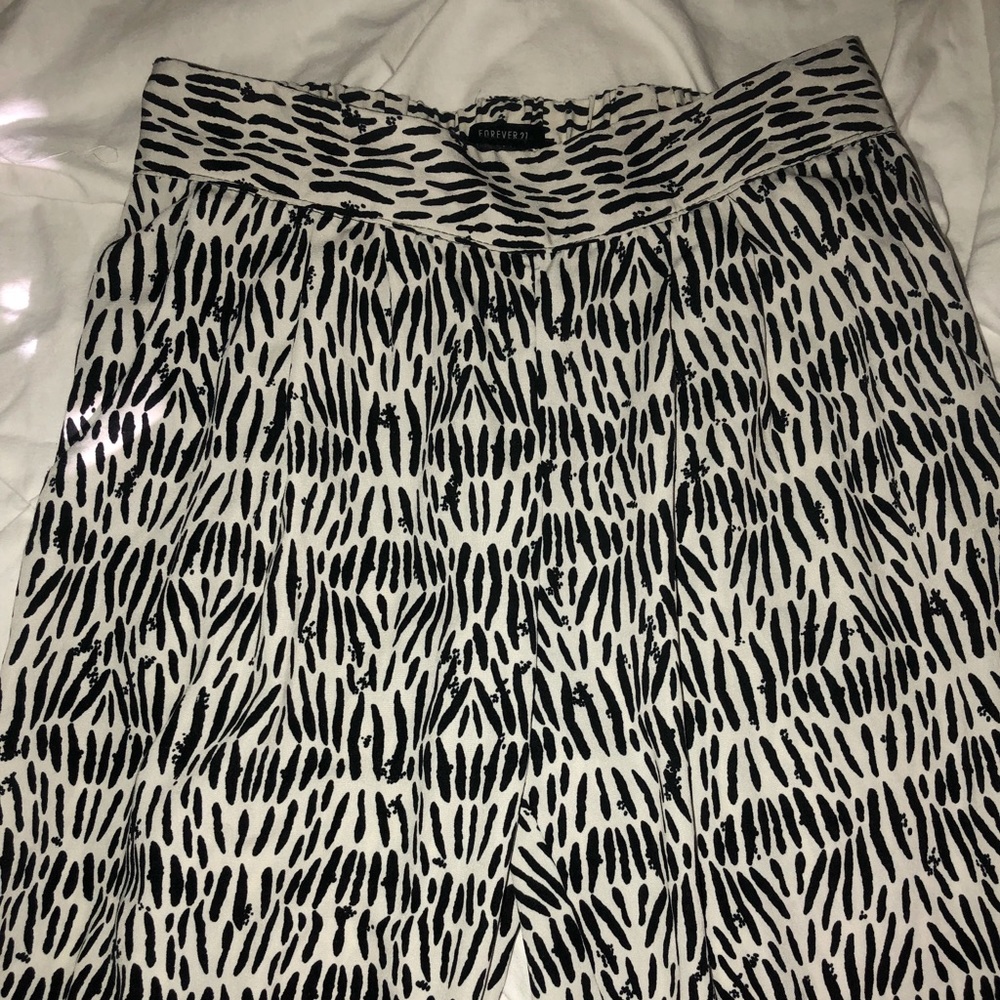 Black and white pants